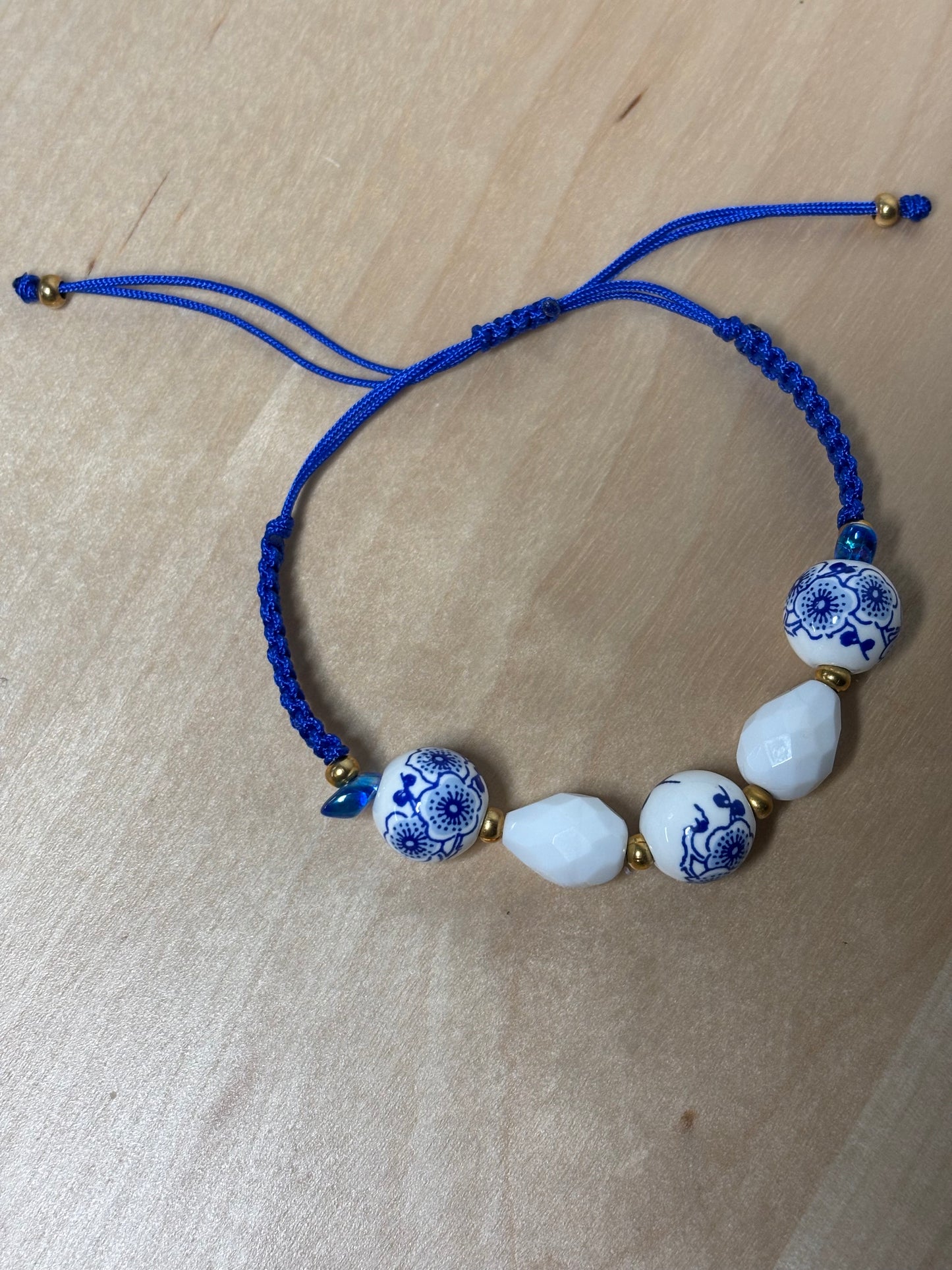 Chinoiserie Design Czech Glass Bracelet